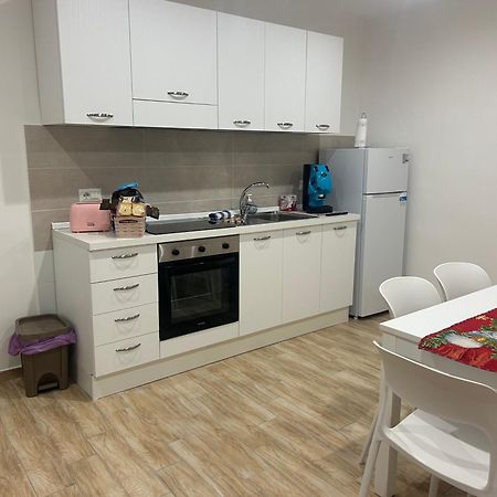 Suite Di Giordy Napoli Centro Bagian luar foto