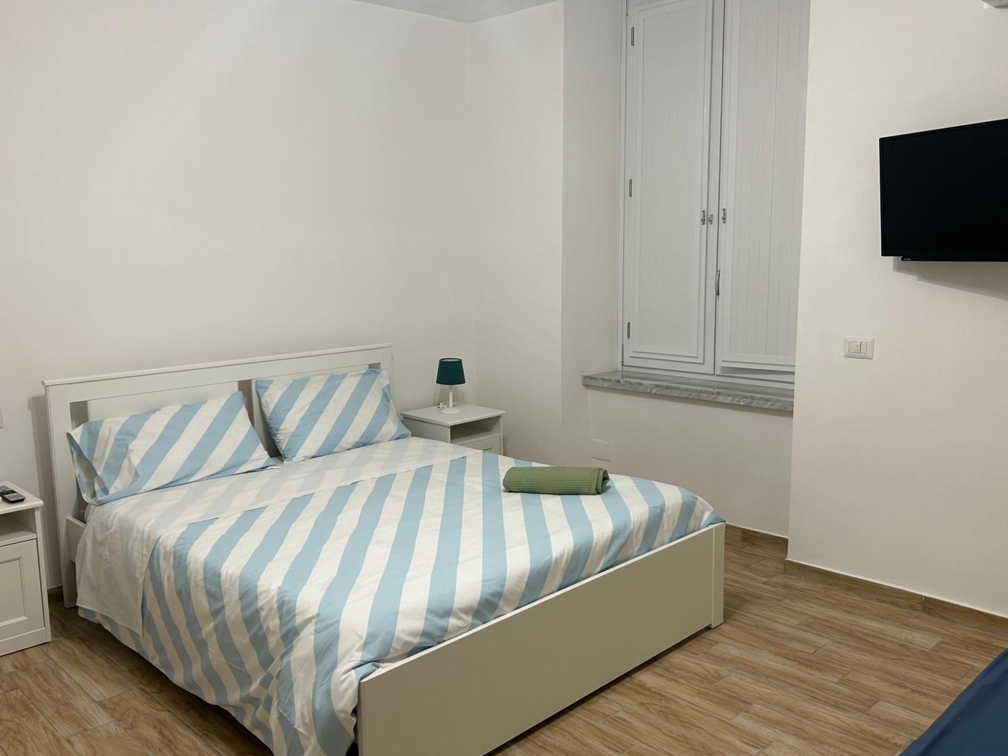 Suite Di Giordy Napoli Centro Bagian luar foto