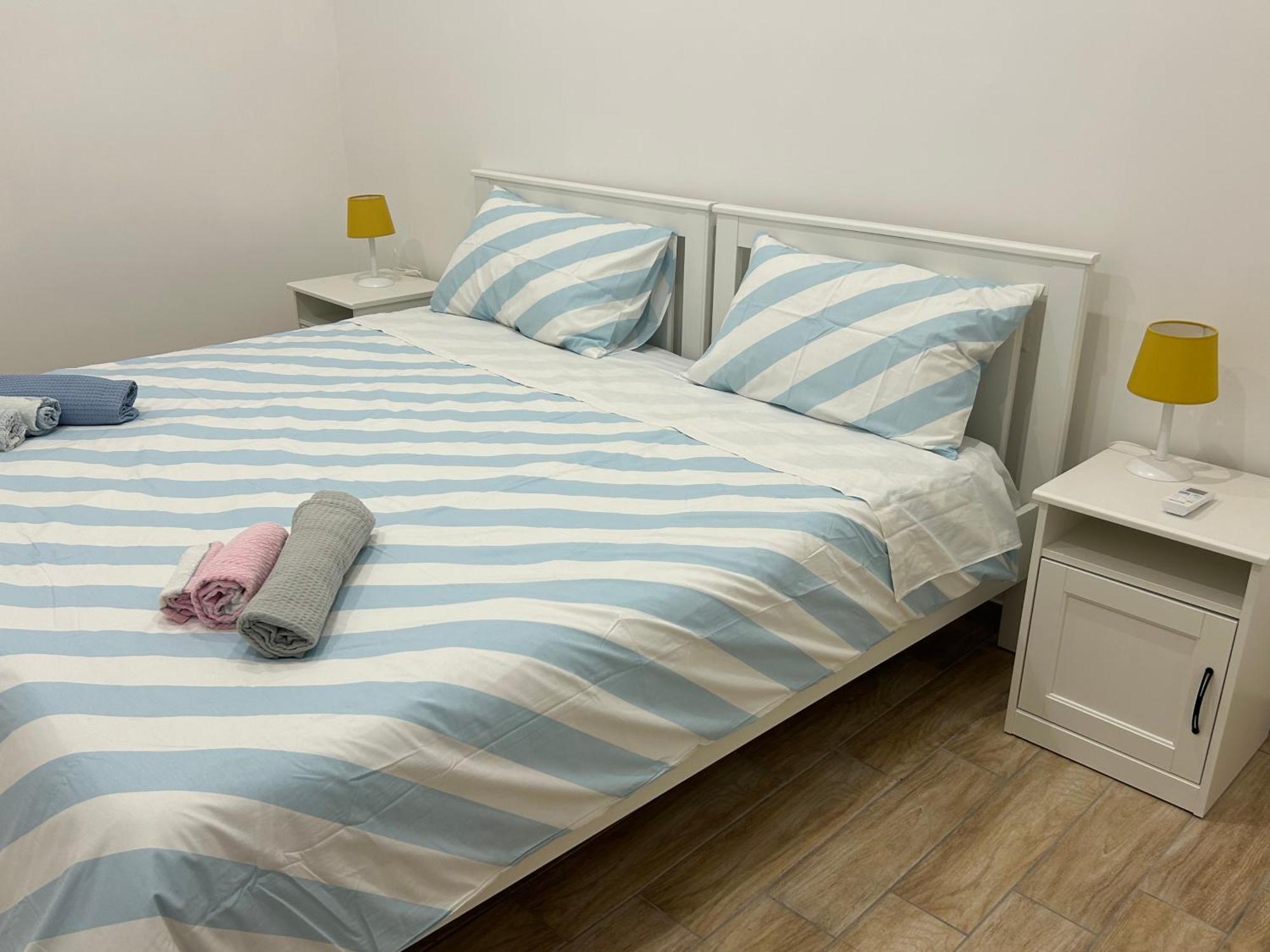 Suite Di Giordy Napoli Centro Bagian luar foto