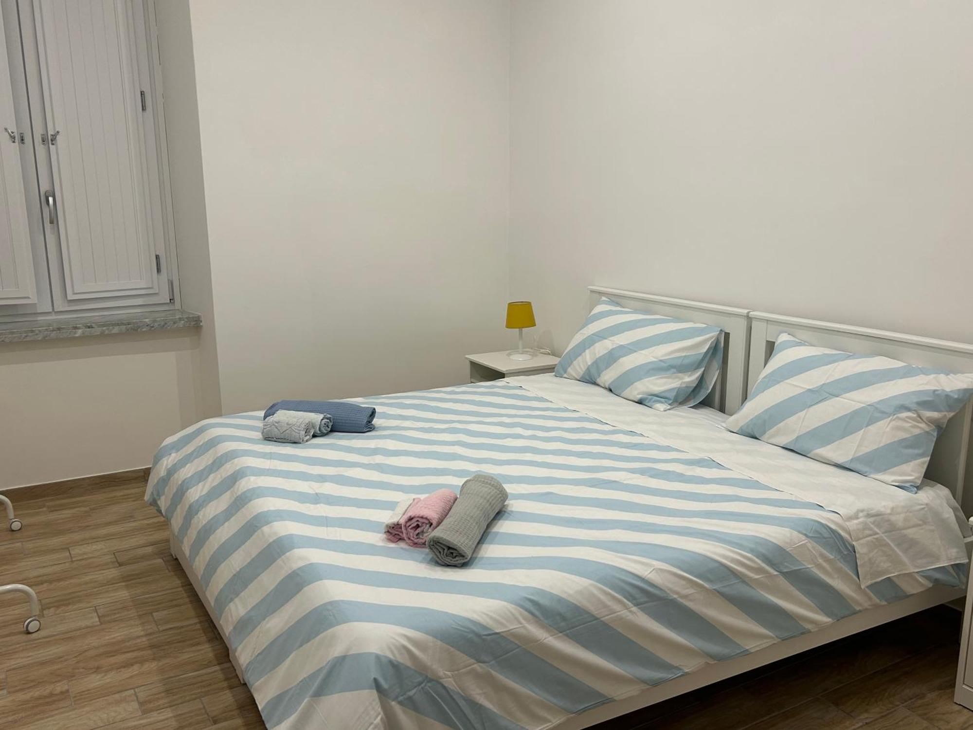 Suite Di Giordy Napoli Centro Bagian luar foto