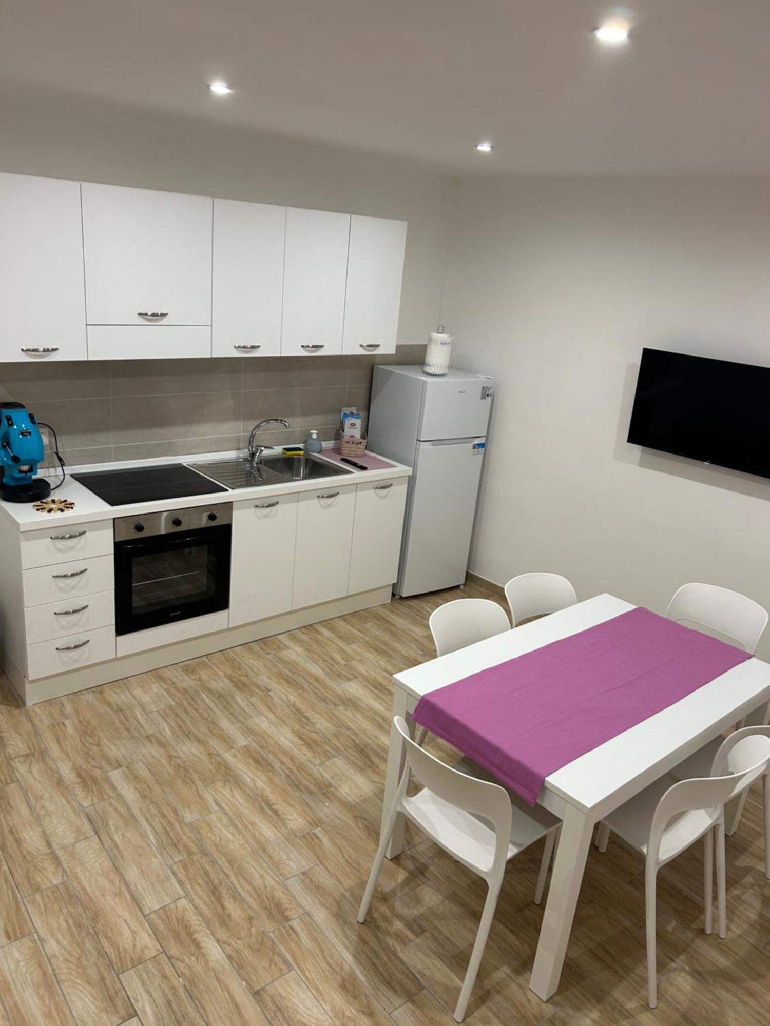Suite Di Giordy Napoli Centro Bagian luar foto
