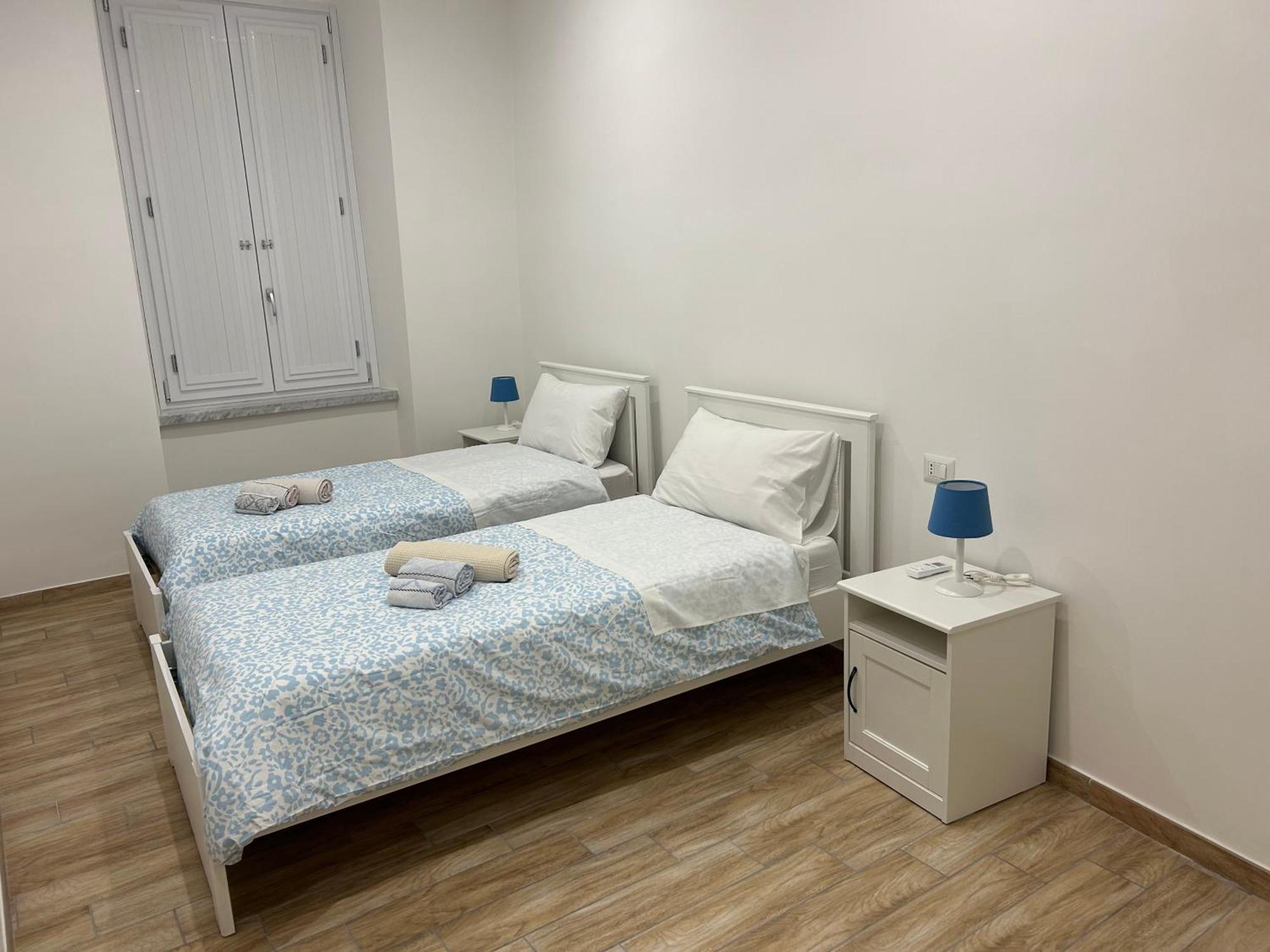 Suite Di Giordy Napoli Centro Bagian luar foto